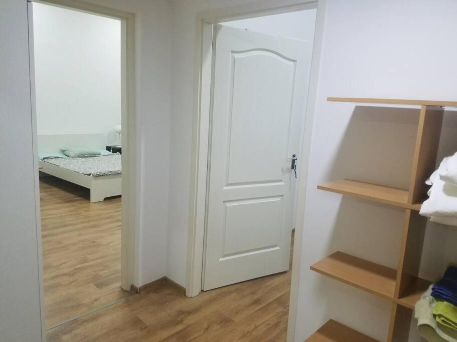Big Cozy - Skyfall Apartment 3 Bdrm 6 Beds 1&Half Baths بودابست المظهر الخارجي الصورة